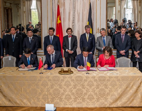 Ondertekening in Egmontpaleis van overeenkomst voor 'Joint Laboratory of Global Change and Food Security' tussen UGent en Chines