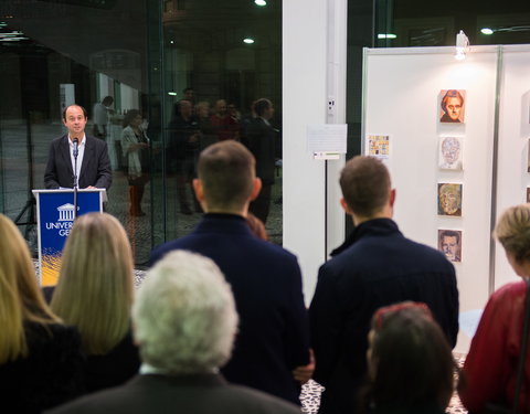 Opening tentoonstelling 'Belgische koorddansers’ met 52 schilderijen van Belgische premiers-59043