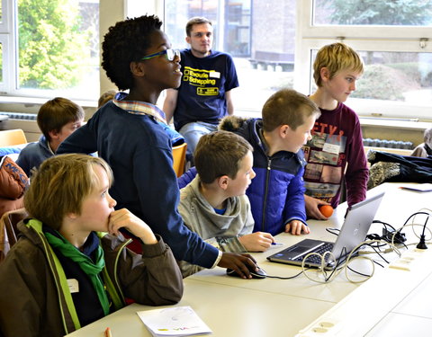 Kinderuniversiteit in Campus Schoonmeersen: 'Hoe maak je het? Met een ingenieur!'-61232