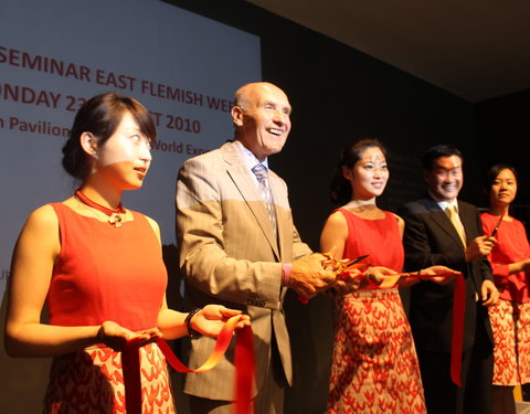 UGent met haar partners van het China Platform op de wereldtentoonstelling in Shanghai tijdens de Oost-Vlaamse week-16003