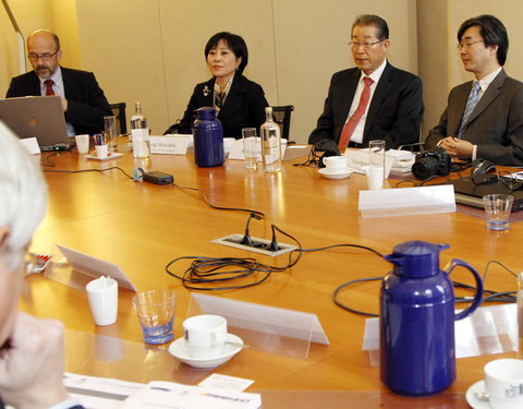 Overleg met delegatie van de  Universiteit van Incheon (UI, Zuid-Korea)-18022