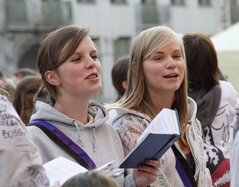 FK Beiaardcantus 2012 op het Sint-Baafsplein-20236