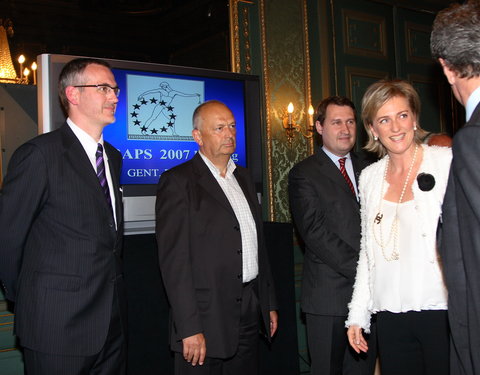 Prinses Astrid bezoekt congres 'European Association of Plastic Surgeons' -33456