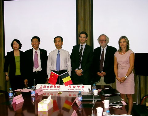 Ondertekening overeenkomst met de Shanghai Jiao Tong University-34829