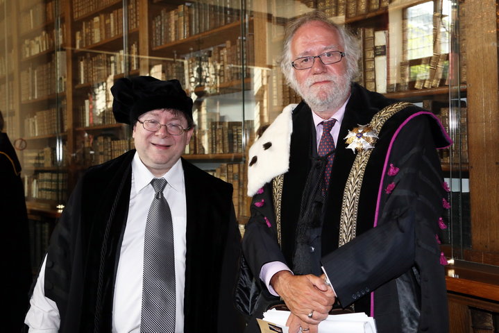 Uitreiking institutioneel eredoctoraat -34904