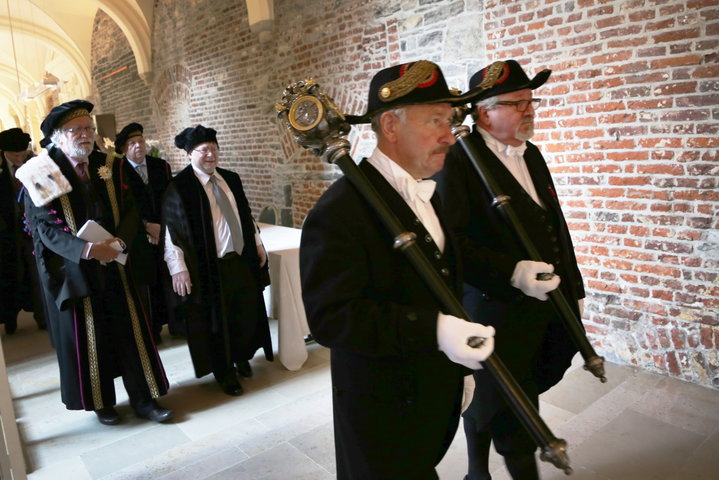 Uitreiking institutioneel eredoctoraat -34912