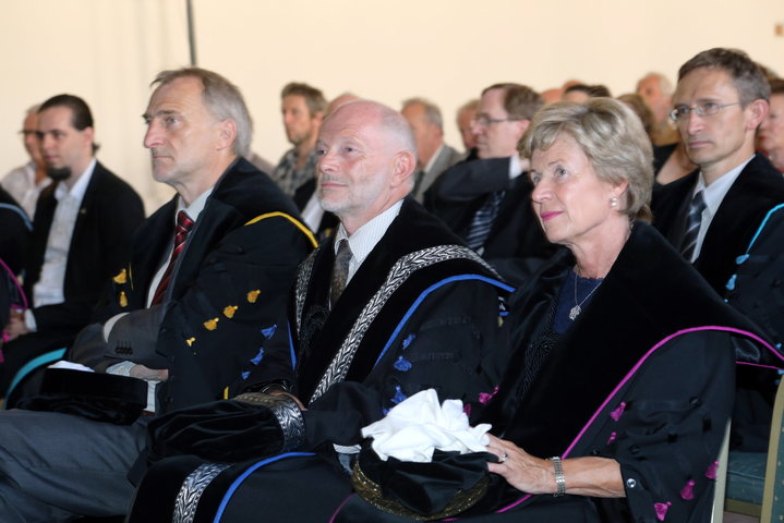 Uitreiking institutioneel eredoctoraat -34926