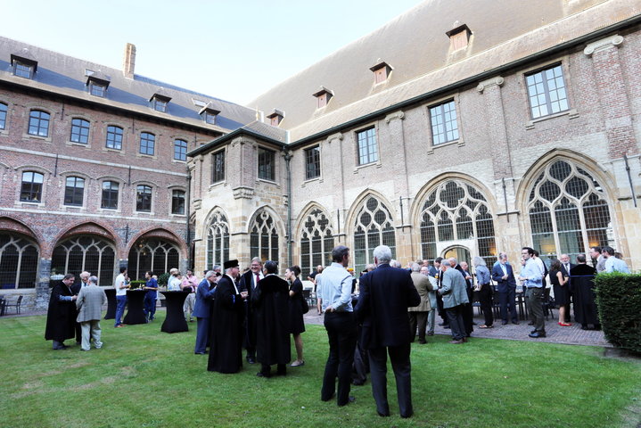 Uitreiking institutioneel eredoctoraat -34972
