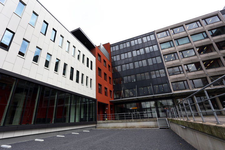 Opening nieuwbouw 2de\nfase van de faculteit Psychologie en Pedagogische\nWetenschappen-35250