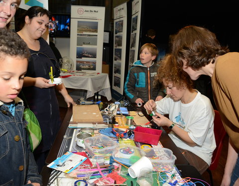 Dag van de Wetenschap 2013: Wetenschapsfestival in Kunstencentrum Vooruit-38059