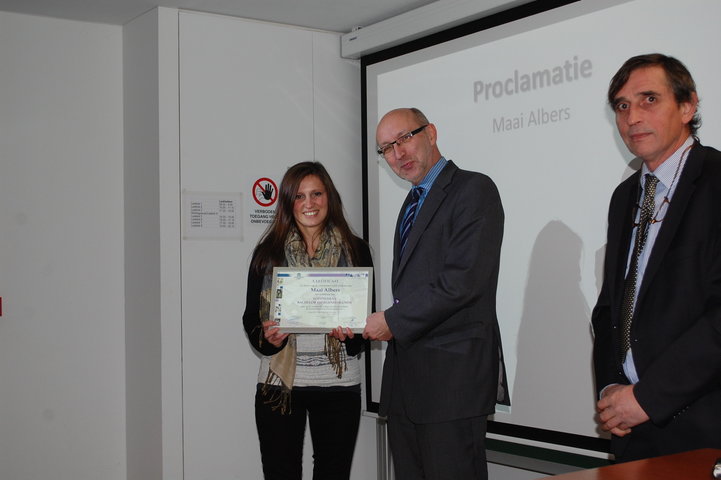 Uitreiking certificaten topstudenten 2013 bachelor Diergeneeskunde-39143