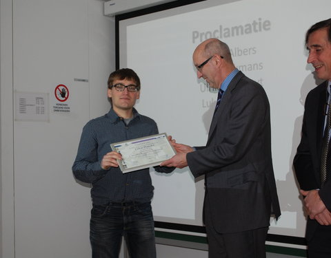 Uitreiking certificaten topstudenten 2013 bachelor Diergeneeskunde-39146