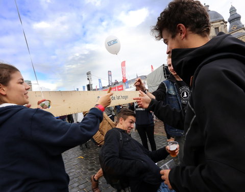 Student Kick-off 2014, actie 'Leg de lat hoger'-45113