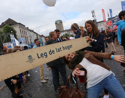 Student Kick-off 2014, actie 'Leg de lat hoger'-45119