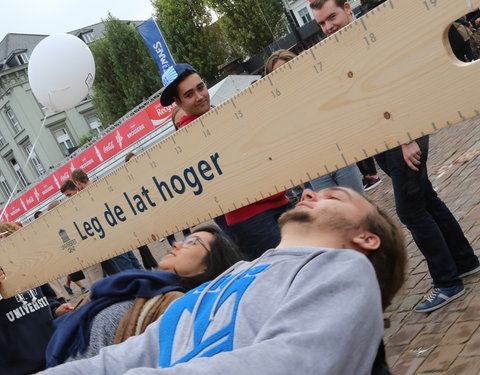 Student Kick-off 2014, actie 'Leg de lat hoger'-45123