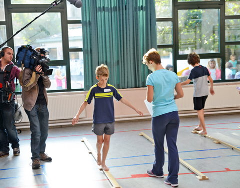 In basisschool De Boomgaard testen studenten LO kinderen in het kader van het Vlaams SportKompas-45565