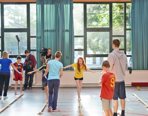In basisschool De Boomgaard testen studenten LO kinderen in het kader van het Vlaams SportKompas-45568