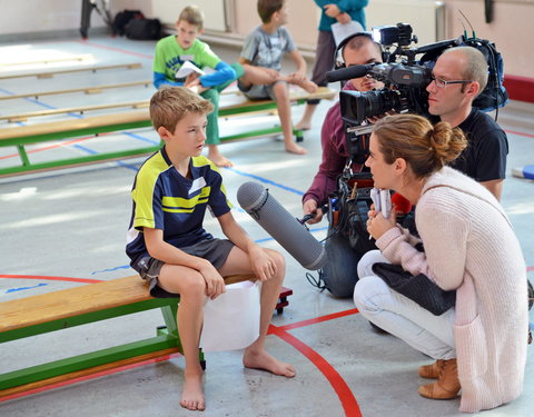 In basisschool De Boomgaard testen studenten LO kinderen in het kader van het Vlaams SportKompas-45578