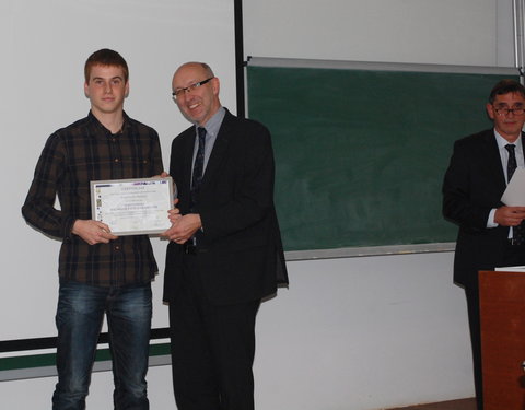 Uitreiking certificaten topstudenten Diergeneeskunde -46974