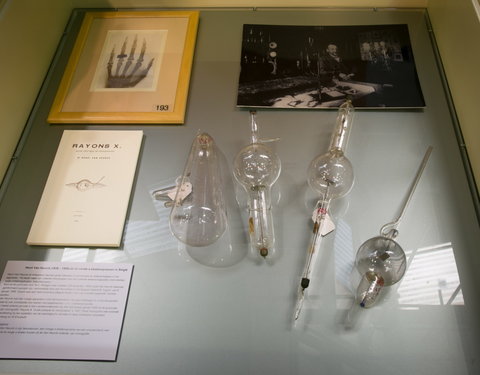 Tentoonstelling 'Kristallen Verhelderd' in het Museum voor de Geschiedenis van de Wetenschappen-51756
