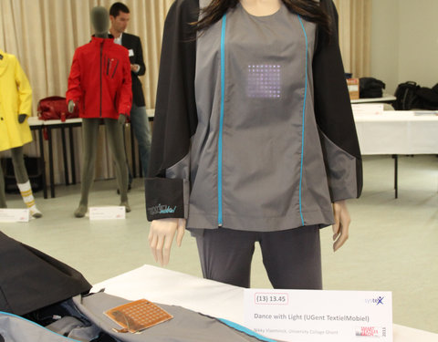 Tentoonstelling met prototypes van intelligent textiel en draagbare microsystemen (Technologiepark Zwijnaarde)-5308