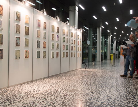 Opening tentoonstelling 'Belgische koorddansers’ met 52 schilderijen van Belgische premiers-59032