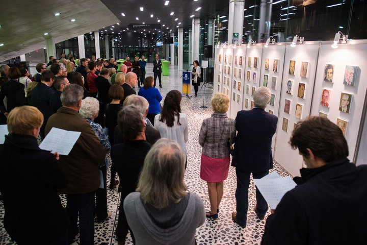 Opening tentoonstelling 'Belgische koorddansers’ met 52 schilderijen van Belgische premiers-59047