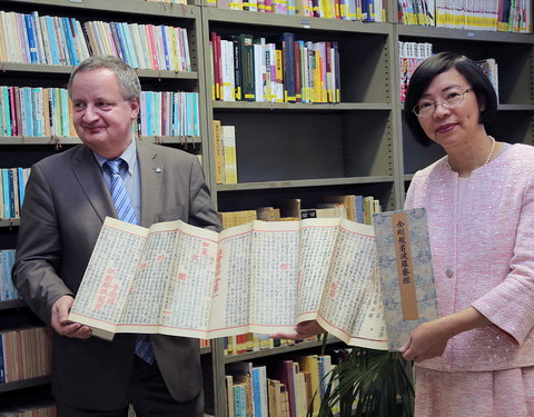 Opening Taiwan Resource Center for Chinese Studies in de vakgroepbibliotheek Sinologie-60047