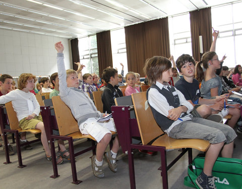 Kinderuniversiteit Gent over sterren en planeten, organisatie UGent en Volkssterrenwacht Armand Pien-6013