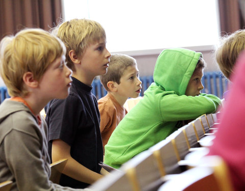 Kinderuniversiteit Gent over sterren en planeten, organisatie UGent en Volkssterrenwacht Armand Pien-6029