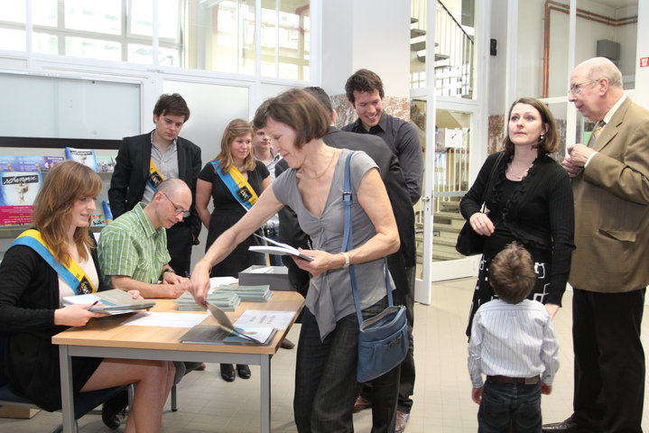 Academische zitting ter ere van prof. Marc Maes, plotseling overleden in 2010-6437