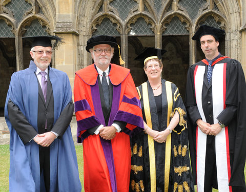Rector Paul Van Cauwenberge ontvangt eredoctoraat van University of Kent-6507