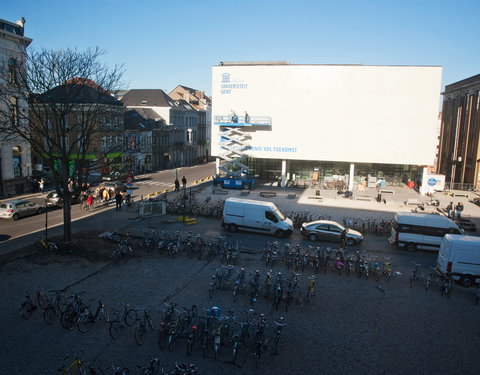 Bestickering 200 jaar UGent aan het Ufo